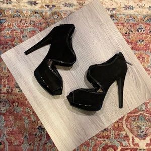Jessica Simpson Smashh Black Suede Peep Toe Pump